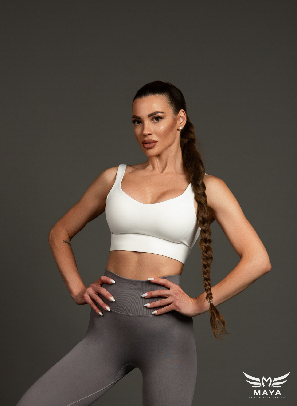 СПОРТНИ БЮСТИЕТА